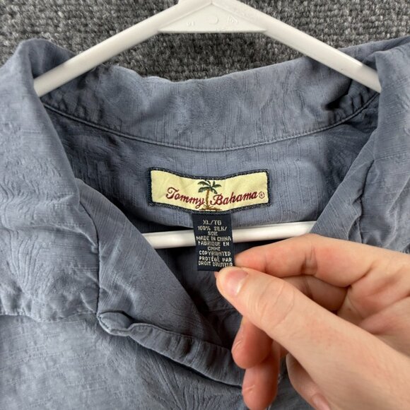 Tommy Bahama Short Sleeve Silk Floral XL Blue Hawaiian Mens Shirt Button Up - Picture 9 of 13